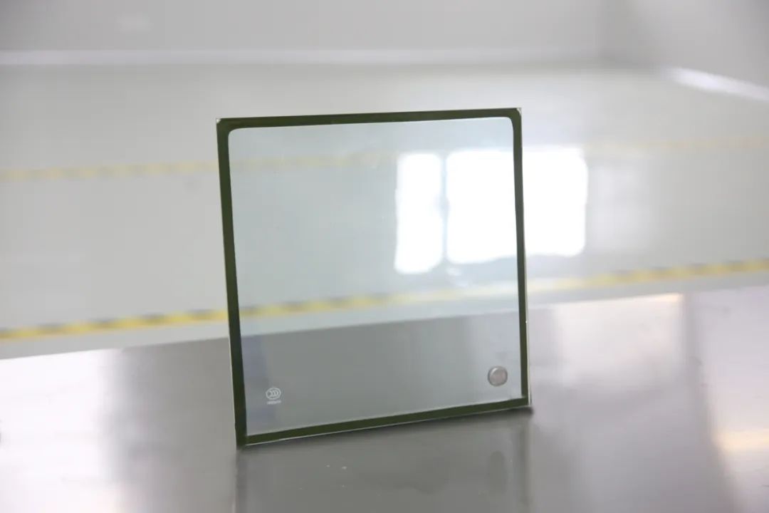 Vakuové sklo